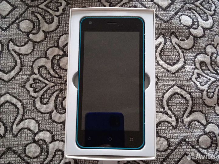 Fly FS454 Nimbus 8, 4 ГБ