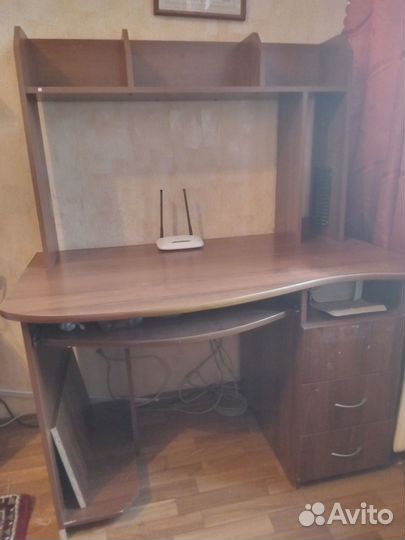 Компьютерный стол