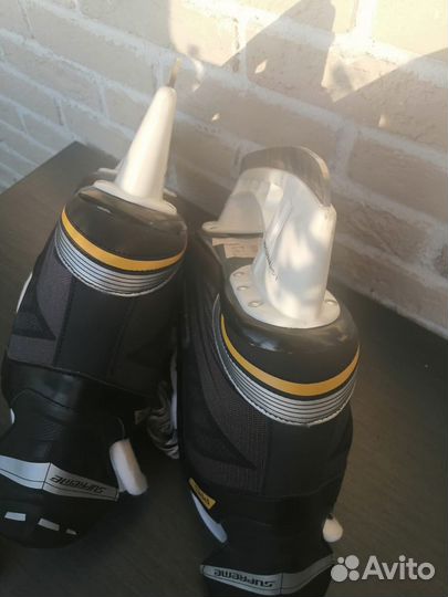 Коньки хоккейные