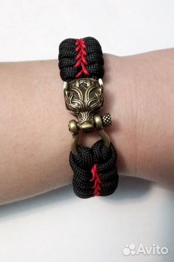 Браслет из паракорда 