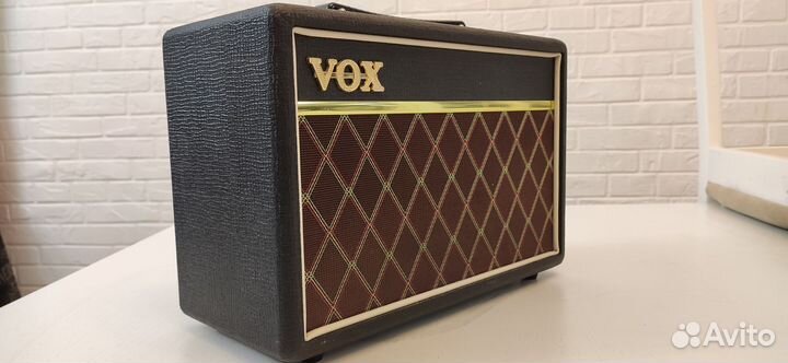 Гитарный комбоусилитель vox