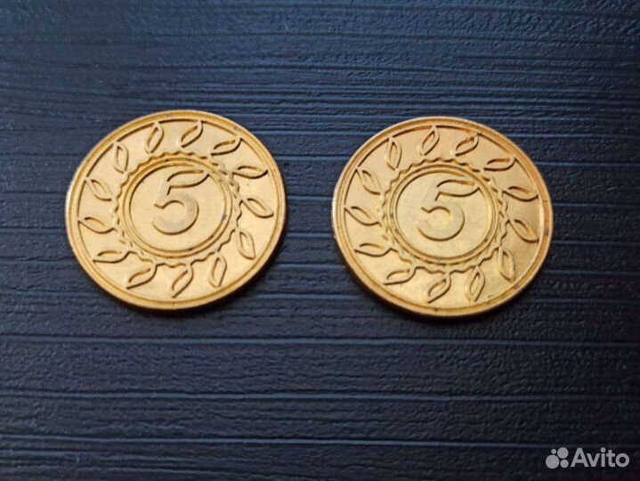 Монетки из 