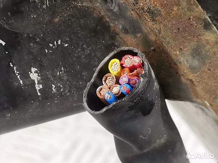 Фаркоп (прицепное устройство) для Ford C-MAX 1