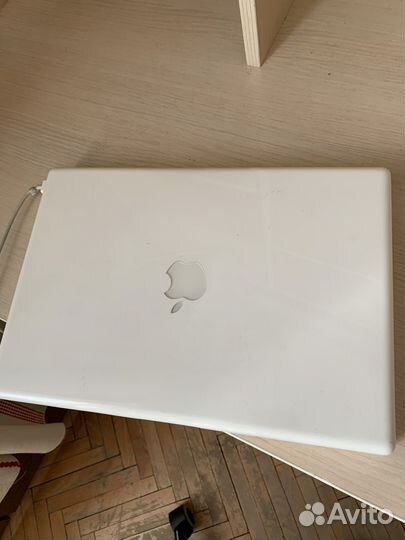 Apple macbook 13 A1181 (2007)