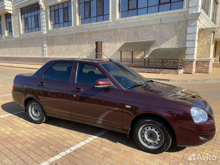 LADA Priora 1.6 МТ, 2011, 100 000 км