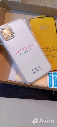 Чехол и защитное стекло на iPhone 12 pro