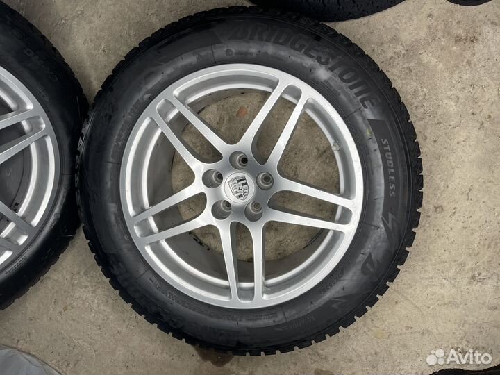 Зимний комплект колес для Porsche Macan r18