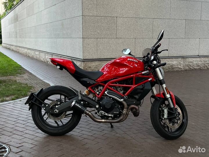 Ducati monster 797