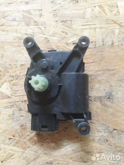 Сервопривод печки Ford Focus III 1.6 2012