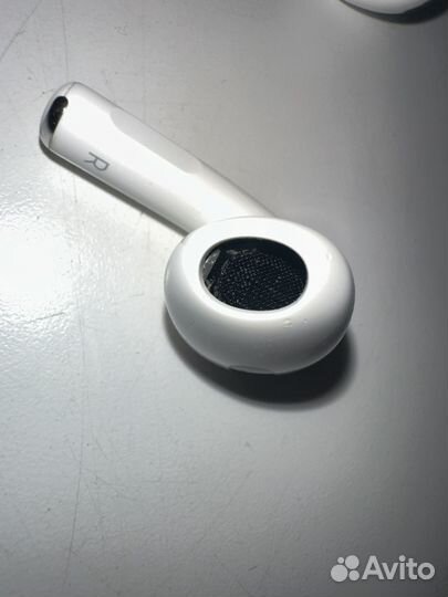 AirPods 3