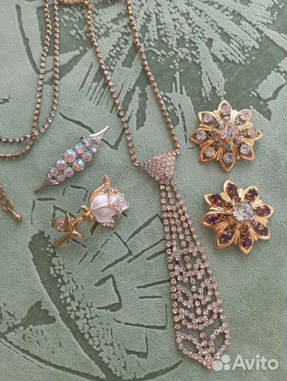 Цепочки с кулонами