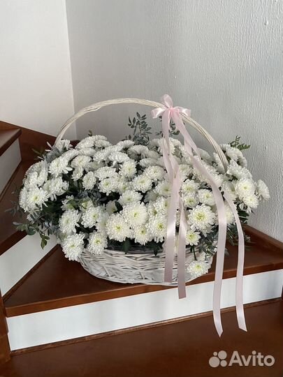 Вау корзина с хризантемами