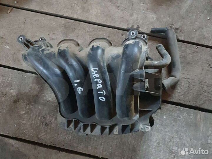 Впускной коллектор Kia Cerato