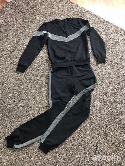 Костюм спортивный женский 42-44 размер