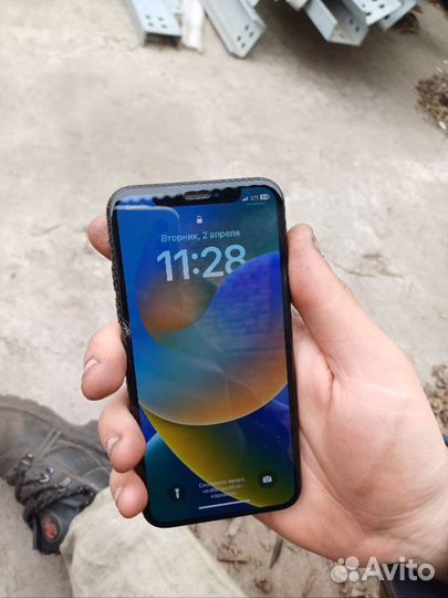 iPhone X, 64 ГБ