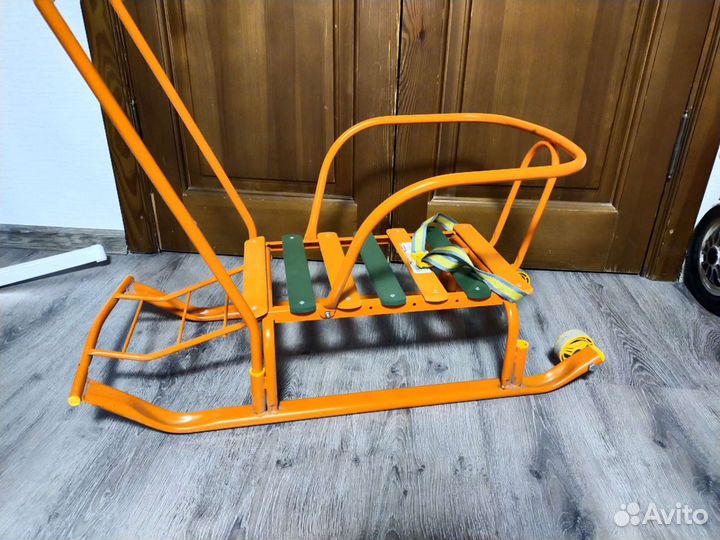 Санки с колёсиками