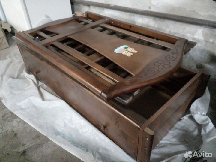 Детская кроватка качалка