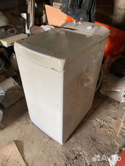 Стиральная машина с вертикальной загрузкой