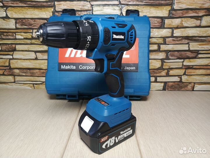 Беcщ Шуруповёрт Makita 18V + 2 АКБ по 3ампера