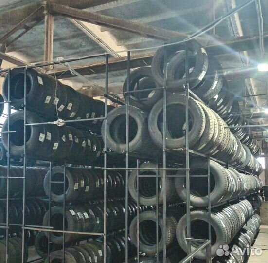 Bridgestone Blizzak Revo2 215/60 R17 92M