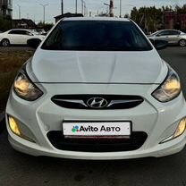 Hyundai Solaris 1.6 AT, 2011, 143 000 км, с пробегом, цена 820 000 руб.