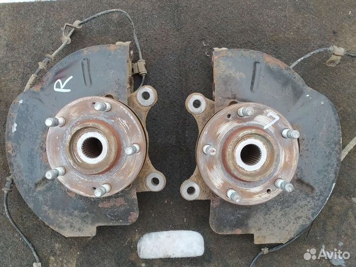 Передний поворотный кулак KIA sportage 3