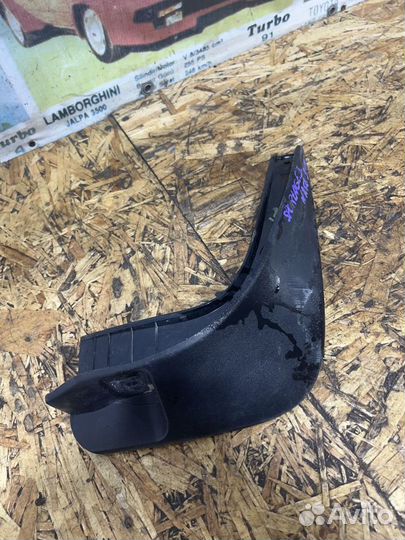 Брызговик зад прав Киа Спортейж 3 рест