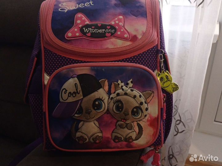 Школьный рюкзак