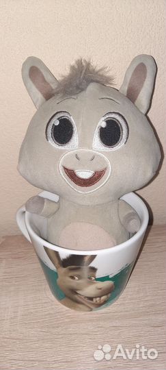 Игрушка в кружке магнит