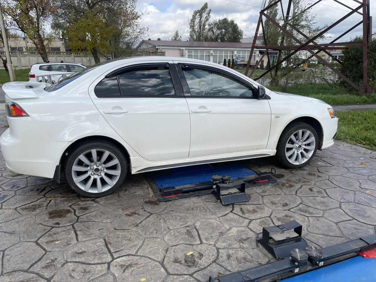Mitsubishi Lancer: фото владельца