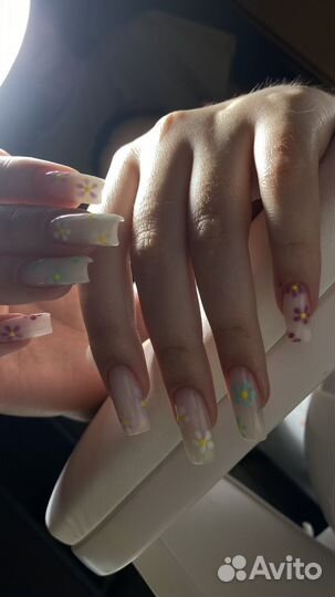 Маникюр, гель-лак, коррекция ногтей, наращивание