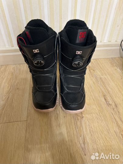 Сноубордические ботинки 38 маломерят