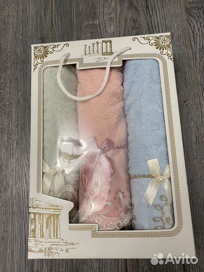 Полотенца подарочные