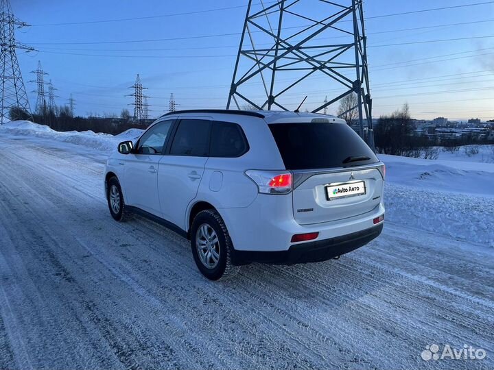 Mitsubishi Outlander 2.4 CVT, 2013, 170 384 км