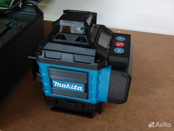 Лазерный уровень 4Д