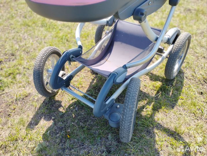 Коляска Geoby на алюминиевой раме