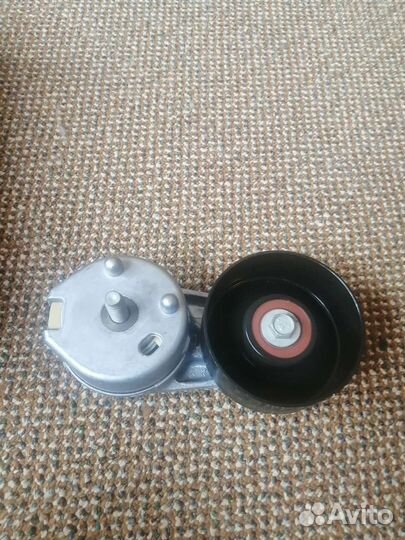 Натяжитель приводного ремня Land rover