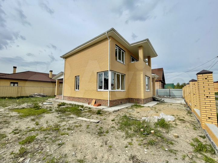 Дом 187 м² на участке 10 сот.