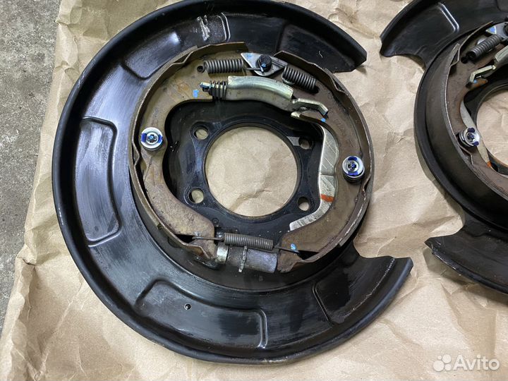 Щитки зад тормоз Subaru Impreza GE GH Forester SH