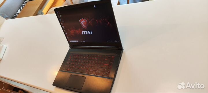 Игровой ноутбук msi 15,6