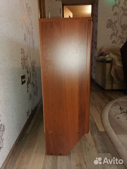 Шкаф навесной бу