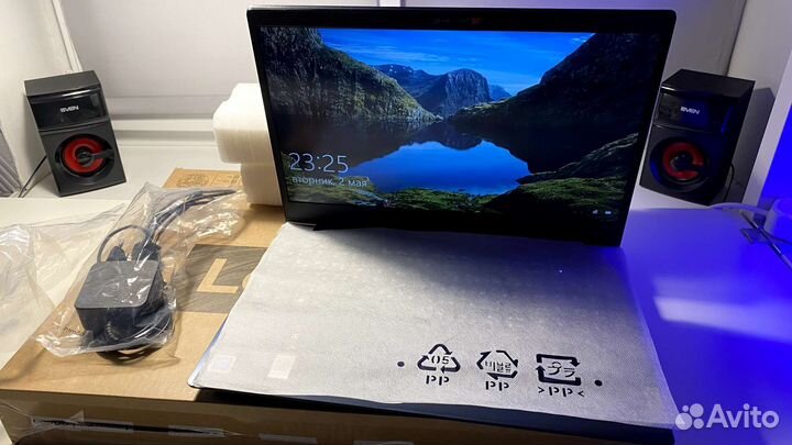 Ноутбук Lenovo / 8GB / 256SSD / IPS Торг