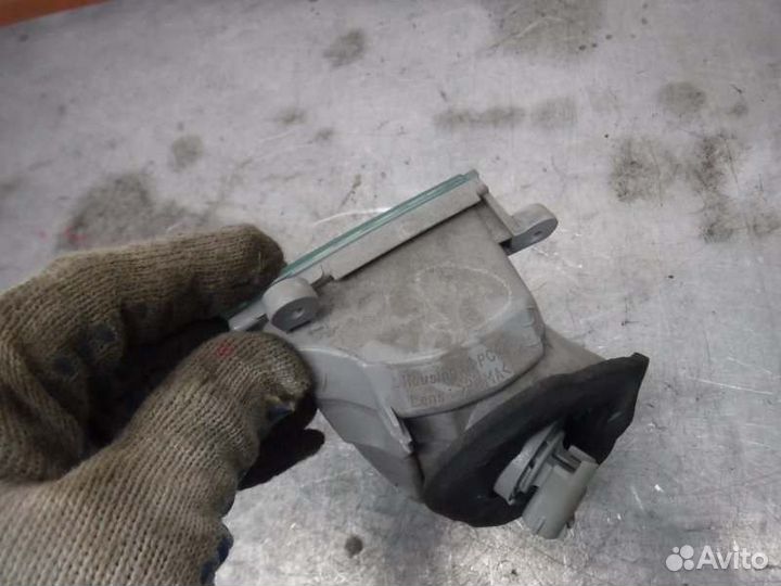 Фонарь заднего хода задний правый Toyota Corolla