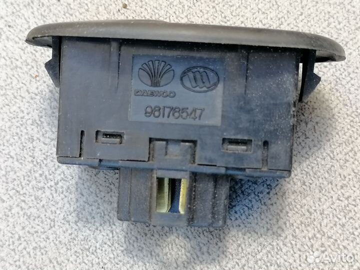 Кнопка открывания багажника Daewoo Nexia