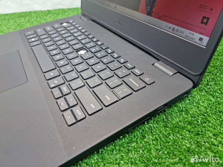 Dell 14 Core i3 10 поколение/ssd+hdd/4g