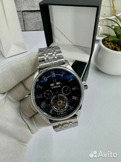 Механические часы Omega