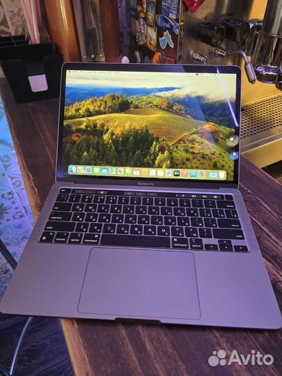 Macbook Pro 2022 M2 8/512