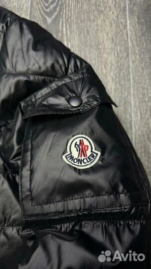 Стильные куртки осень moncler 2024