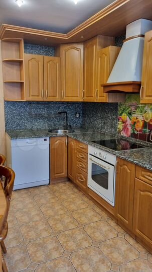 3-к. квартира, 98 м², 14/14 эт.