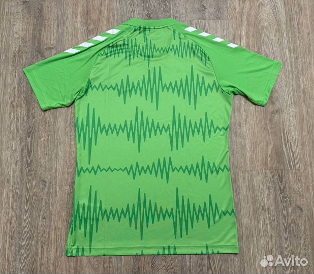 Футбольная футболка Hummel Everton M